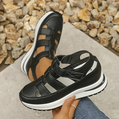 Comfortable sneakers Carola